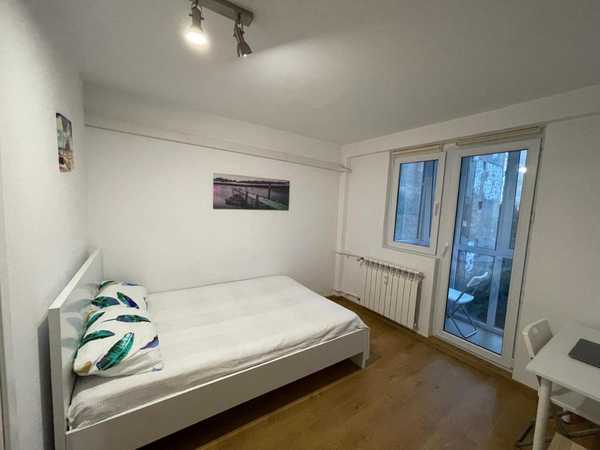 Zeus Apartament Close To Presidencial Palace Apartment *